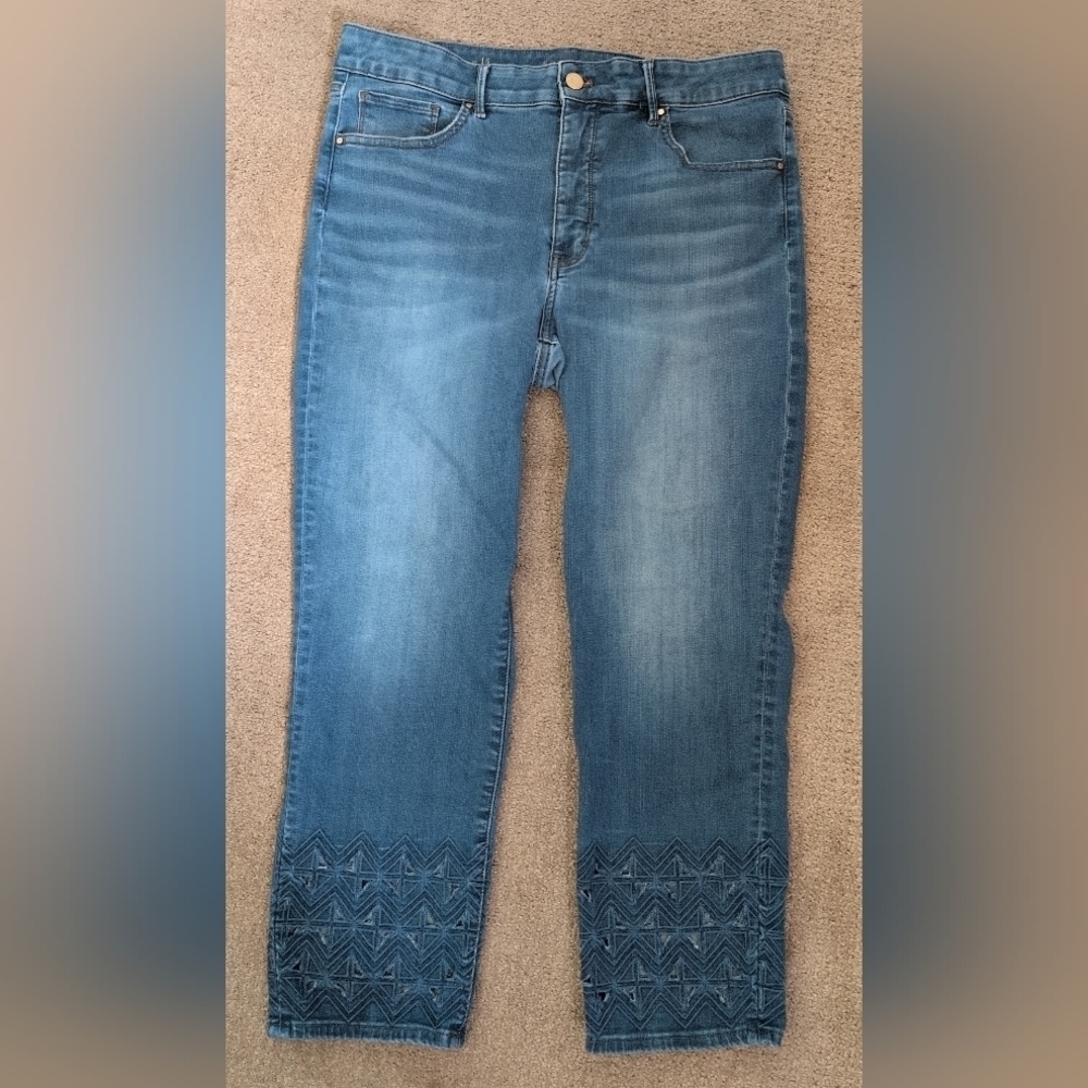White House Black Market Slim Crop Laser Cut Hem High Waisted Everyday Soft Jean